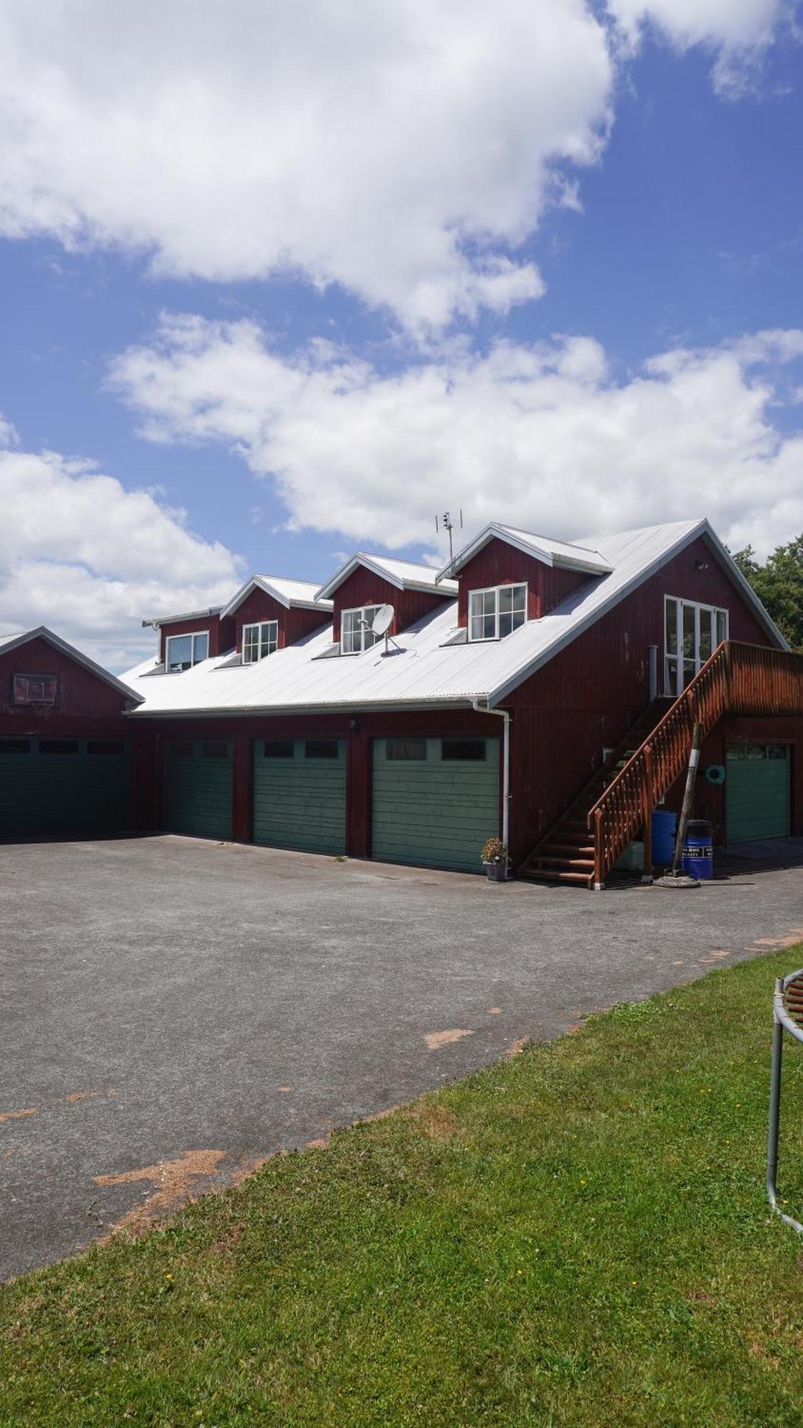 Folly Farm Apartment Omanawa Exterior photo